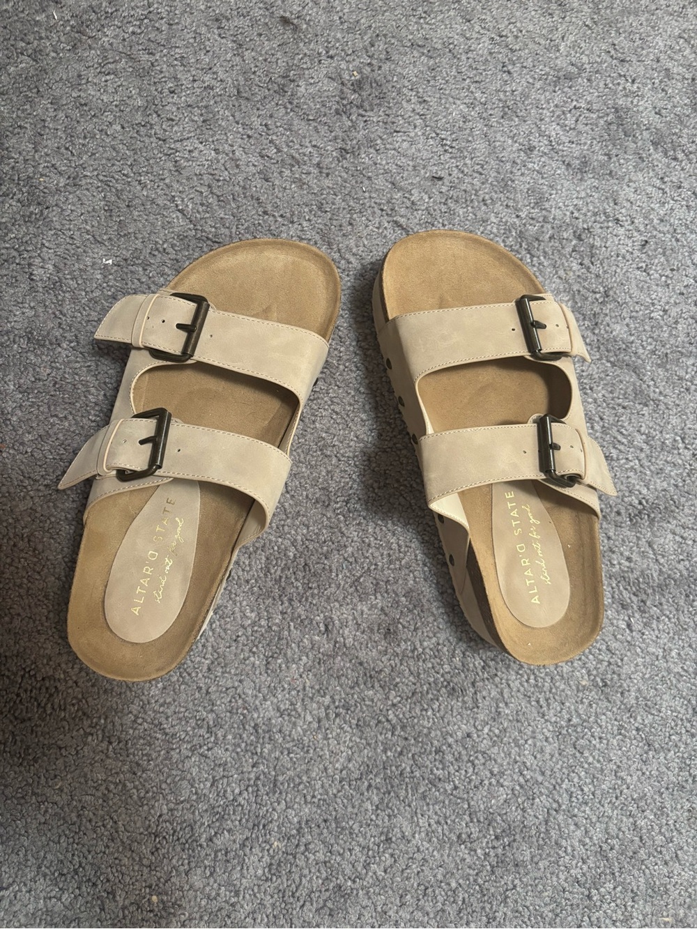 Platform sandals - Picture 2 of 3